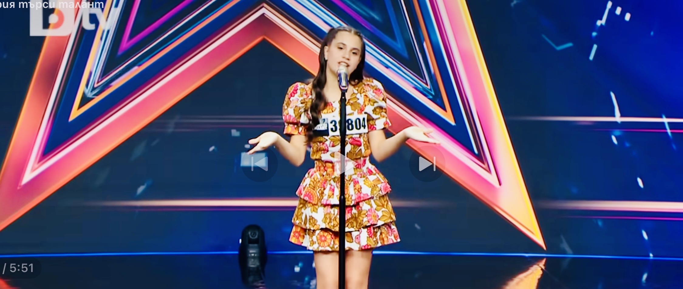 Изключително представяне на карловката Сияна Зонева в „България търси талант“