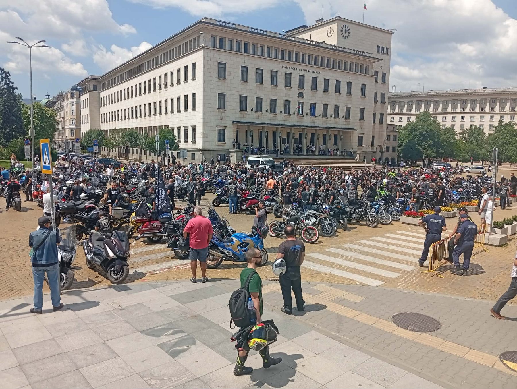 За втори път мотористите излязоха на протест: Искат сезонна „Гражданска отговорност“ и по-ниски цени