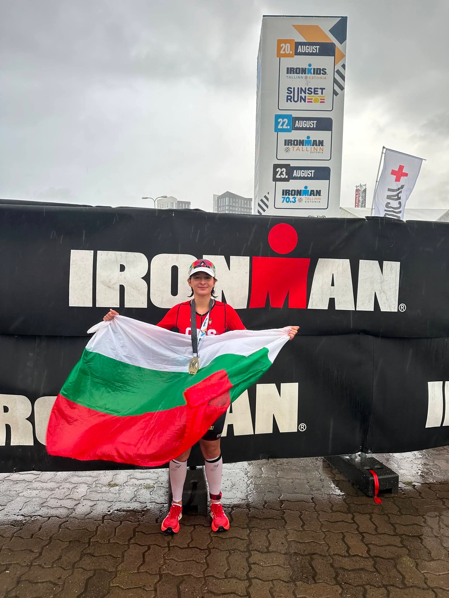Карловката Ирена Атанасова покори Ironman Tallinn с нов личен рекорд! Повече от час подобрение в тежки условия