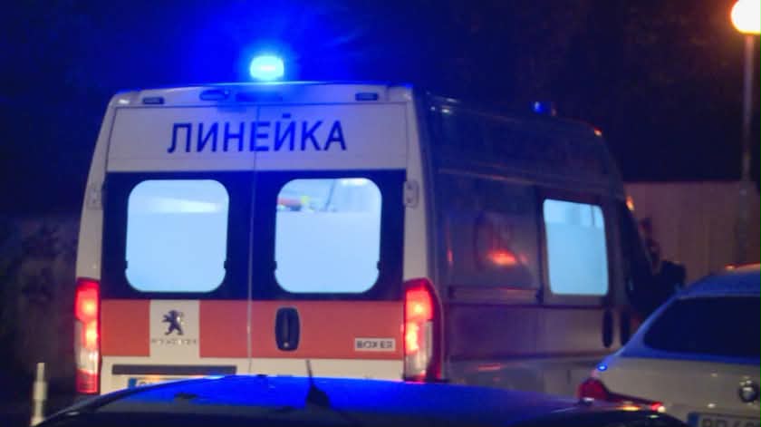Мъж около 60 години почина след падане край бензиностанция в Карлово