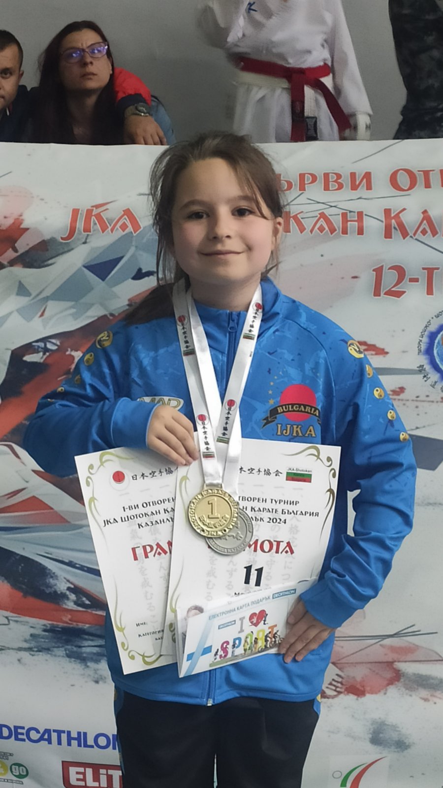 11-годишната Теа Балашова от Карлово представя България на Световното първенство по карате в Италия