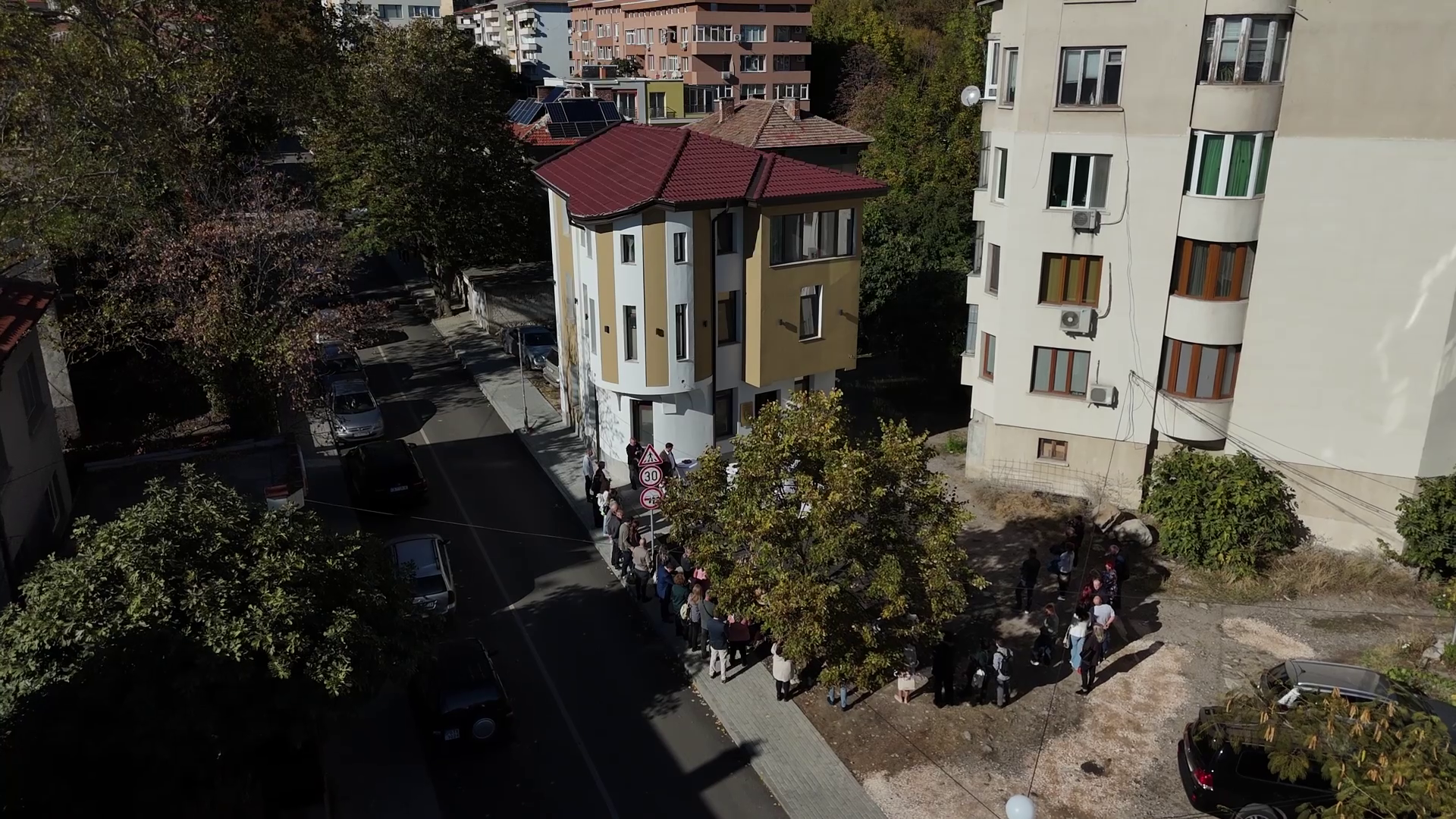 /ВИДЕО/ Карлово вече разполага с нова и модерно оборудвана дентална клиника